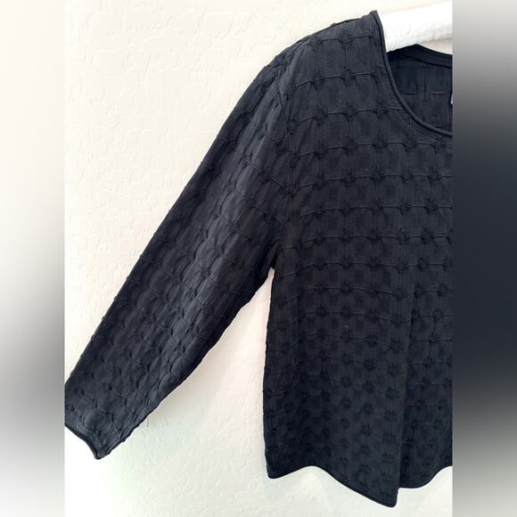 FOCUS | Black Quilted Textured Cotton Long Sleeve Top | Size Medium - Picture 3 of 7